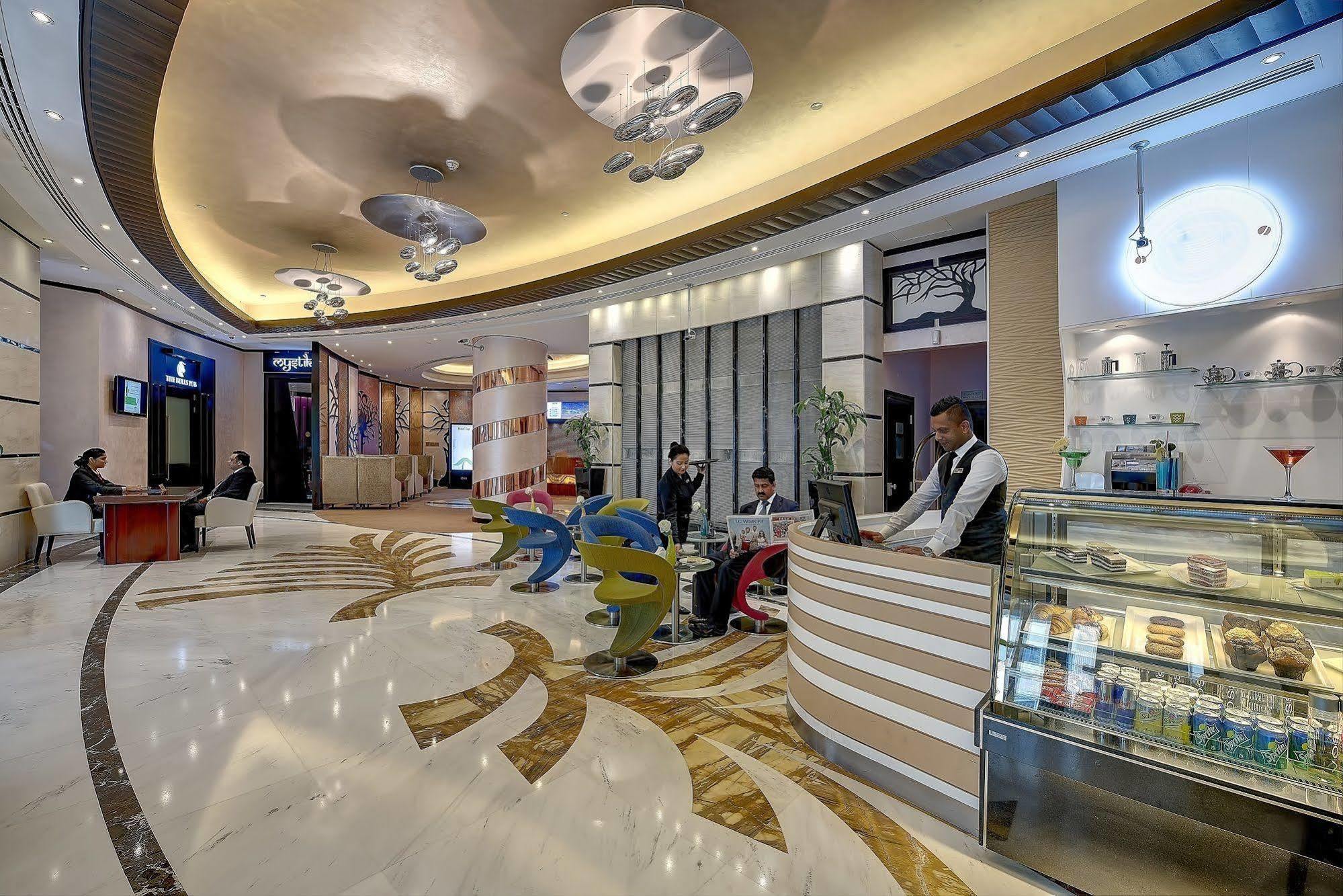 Raintree Rolla Hotel Dubai Exteriör bild